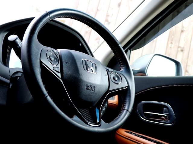 Honda VEZEL 2014-03 1422-13