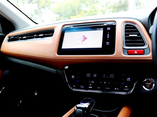Honda VEZEL 2014-03 1422-16