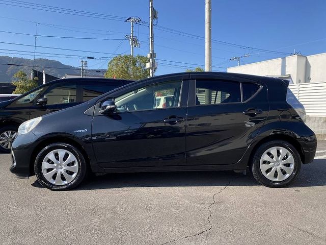Toyota AQUA 2012-11 15262-4