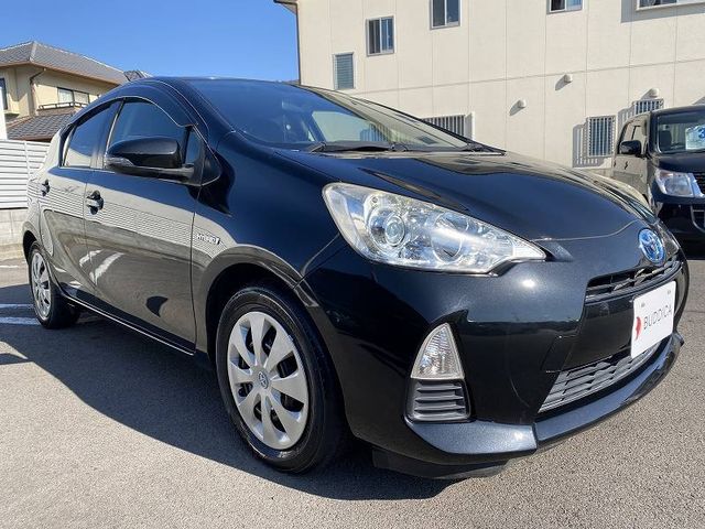 Toyota AQUA 2012-11 15262-1