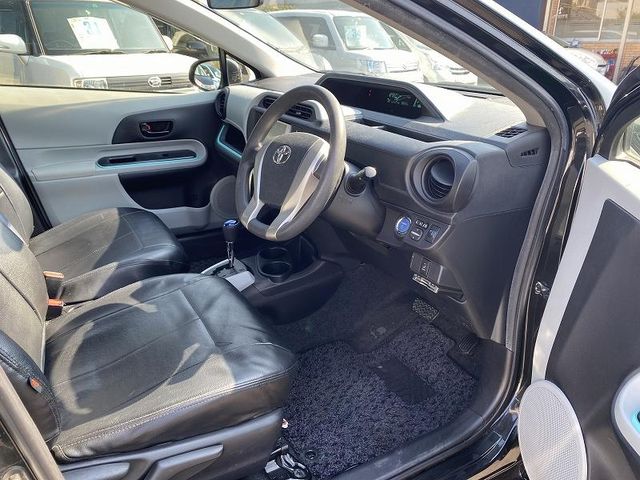 Toyota AQUA 2012-11 15262-10