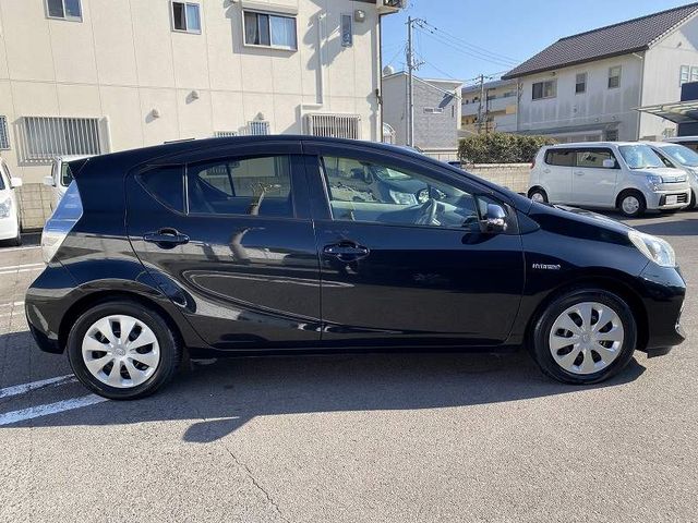 Toyota AQUA 2012-11 15262-8