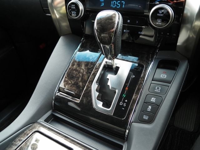 Toyota VELLFIRE 2021-10 15757-28
