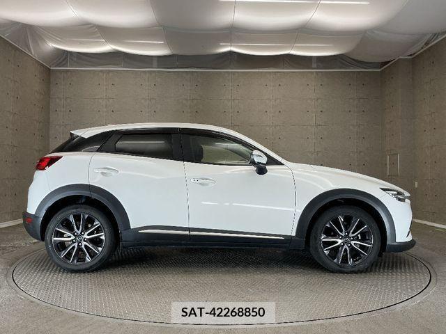 Mazda CX-3 2017-08 265438-6