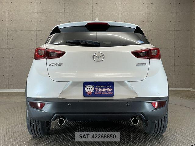Mazda CX-3 2017-08 265438-5