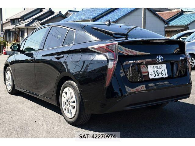 Toyota PRIUS 2017-12 214551-2