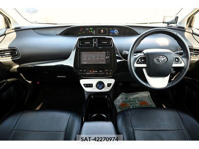 Toyota PRIUS 2017-12 214551-1