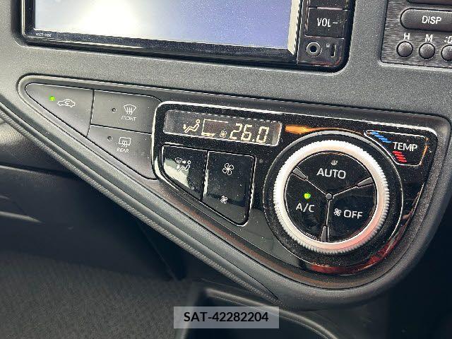 Toyota AQUA 2018-12 261683-14