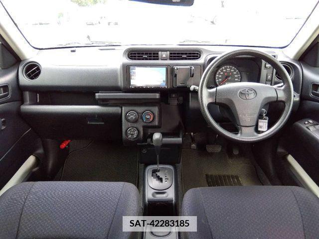 Toyota PROBOX VAN 2019-06 379686-3