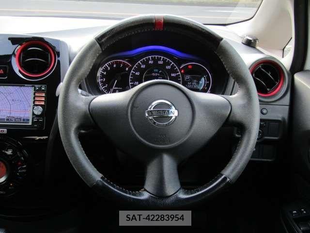 Nissan NOTE 2015-01 215968-15