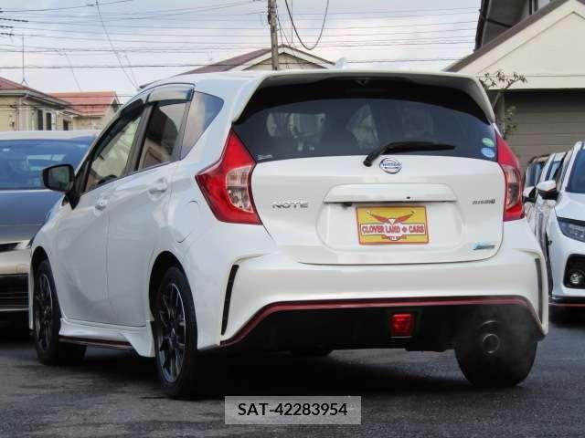 Nissan NOTE 2015-01 215968-8