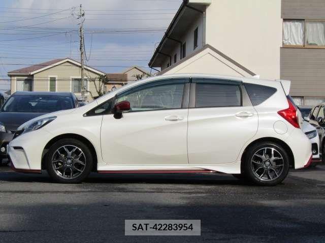 Nissan NOTE 2015-01 215968-4