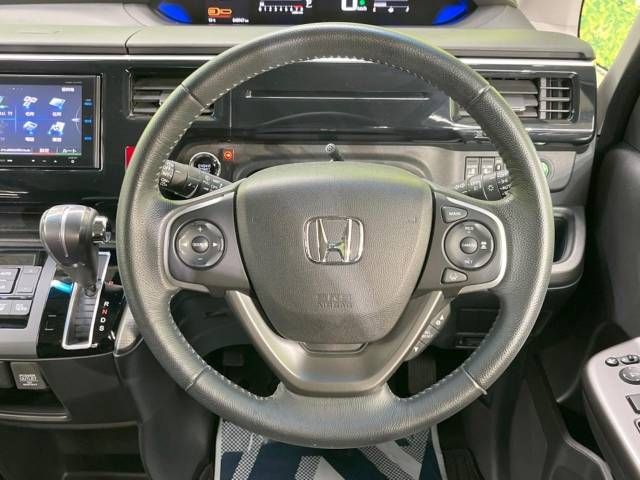 Honda e 2015-06 18809-11