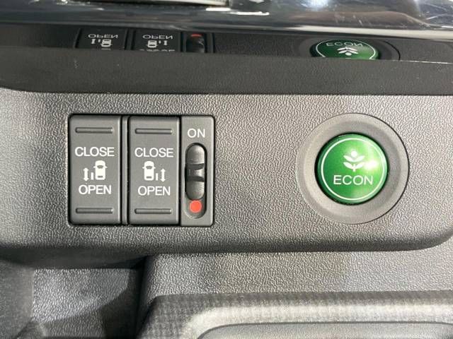 Honda e 2015-06 18809-6