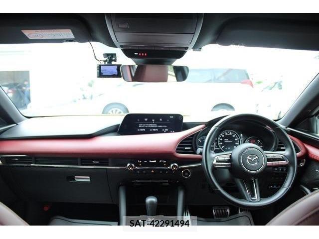 Mazda MAZDA3 2021-02 301061-12