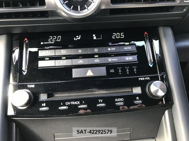 Lexus IS 2022-03 224754-19