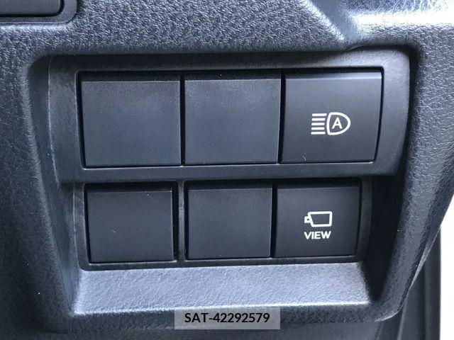 Lexus IS 2022-03 224754-21