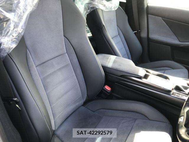 Lexus IS 2022-03 224754-12