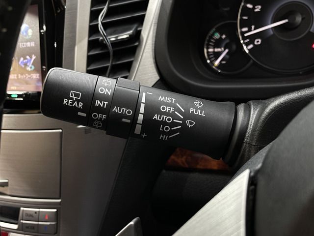 Subaru LEGACY 2010-09 21586-12