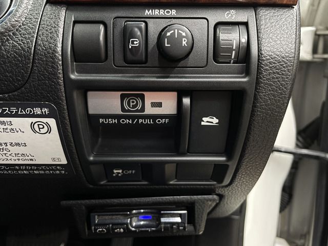 Subaru LEGACY 2010-09 21586-18