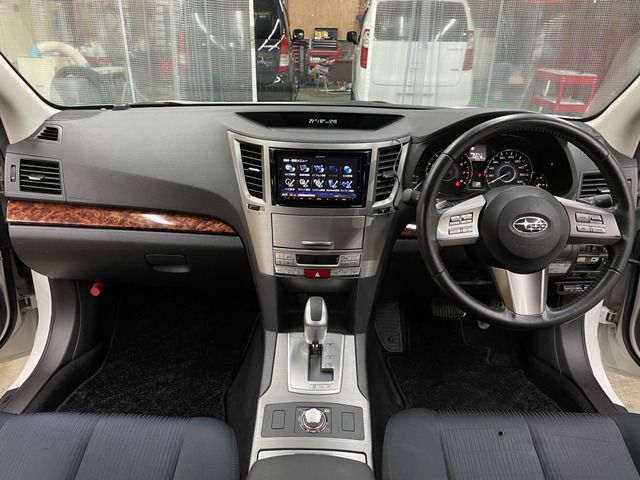 Subaru LEGACY 2010-09 21586-9