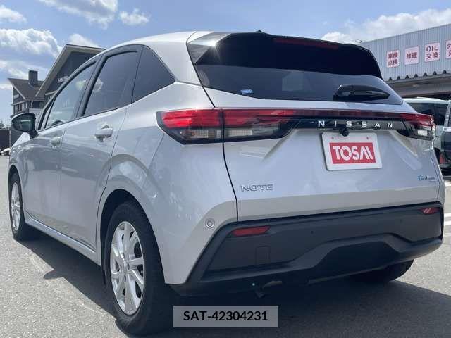 Nissan NOTE 2022-03 232408-8
