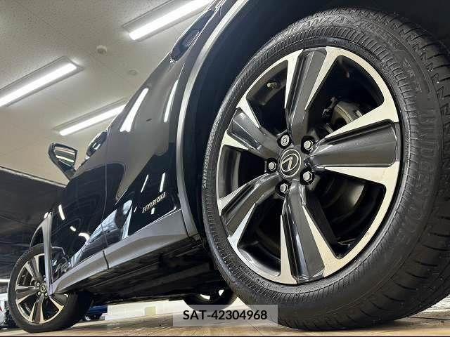 Lexus UX 2019-07 220514-18