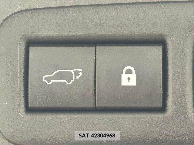 Lexus UX 2019-07 220514-10