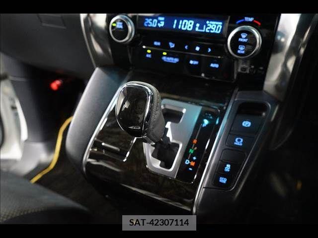 Toyota VELLFIRE 2016-10 325338-11