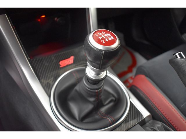 Subaru WRX STI 2017-03 186170-19