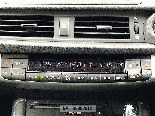 Lexus CT 2011-09 353911-14