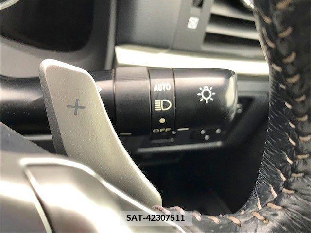 Lexus CT 2011-09 353911-21