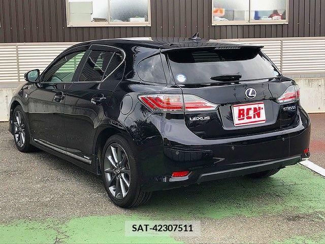 Lexus CT 2011-09 353911-8