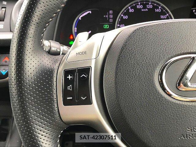 Lexus CT 2011-09 353911-5