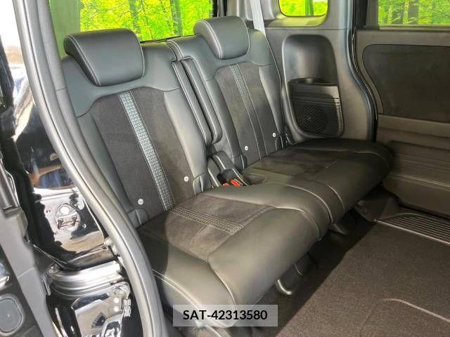 Honda N BOX CUSTOM 2023-03 364936-9