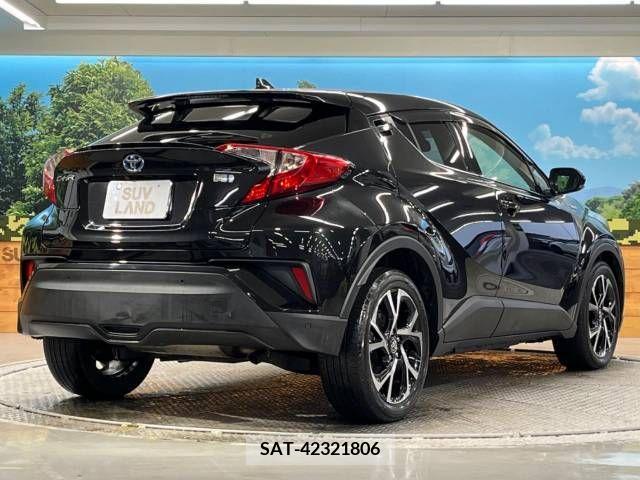 Toyota C-HR 2017-06 233226-17