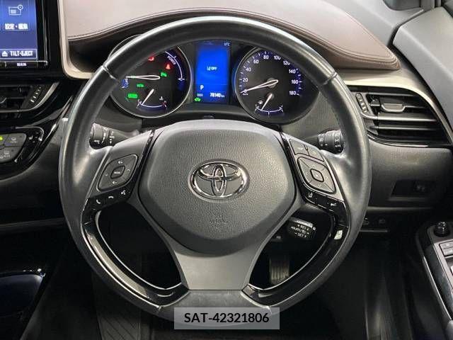 Toyota C-HR 2017-06 233226-11