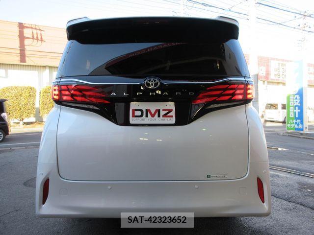 Toyota ALPHARD 2023-08 221409-3