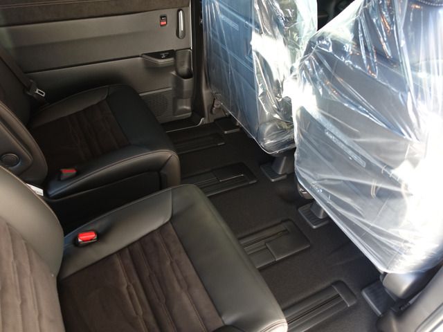 Honda e 2023-10 26771-14