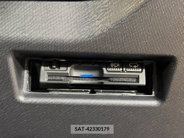 Toyota AQUA 2017-07 292065-6
