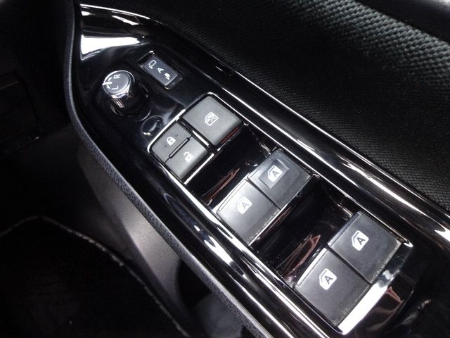 Toyota VOXY HYBRID 2019-08 189416-21