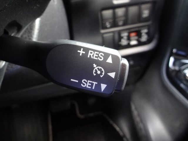 Toyota VOXY HYBRID 2019-08 189416-16