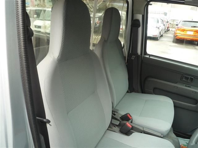 Daihatsu HIJET CARGO 2017-08 24698-15