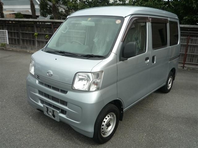 Daihatsu HIJET CARGO 2017-08 24698-0