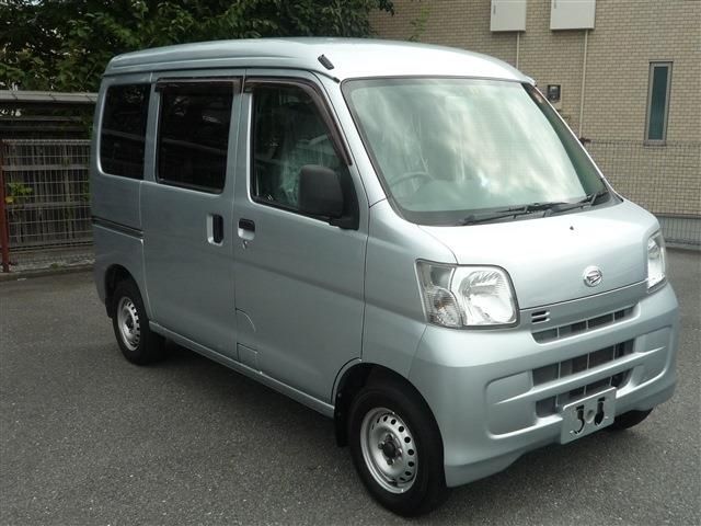 Daihatsu HIJET CARGO 2017-08 24698-7