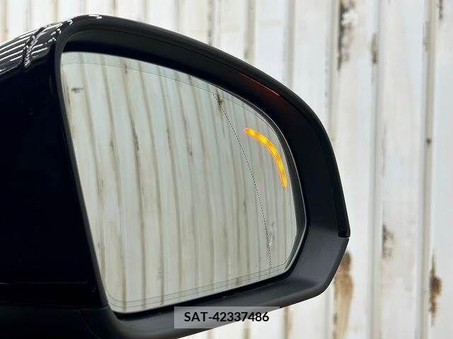Volvo C40 2022-06 324836-6