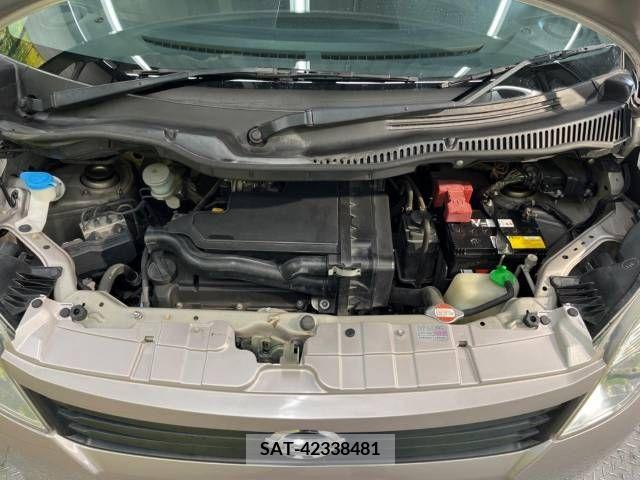 Nissan ROOX 2011-03 253917-18