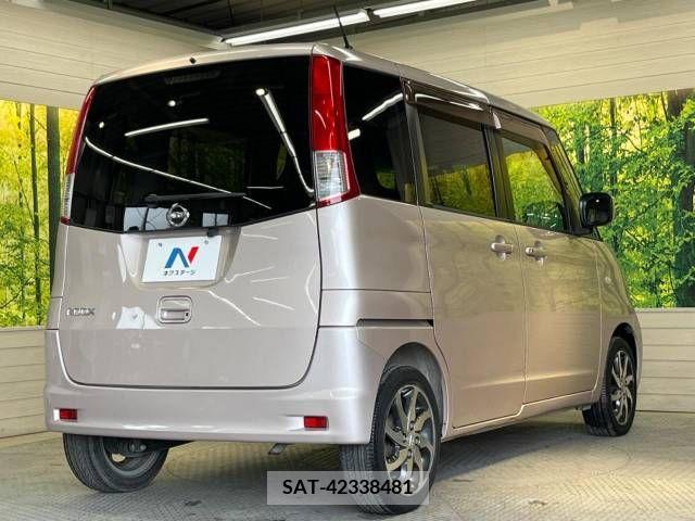 Nissan ROOX 2011-03 253917-17