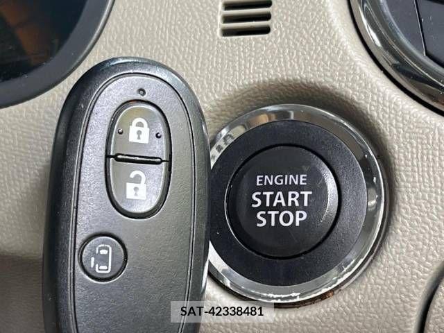Nissan ROOX 2011-03 253917-5