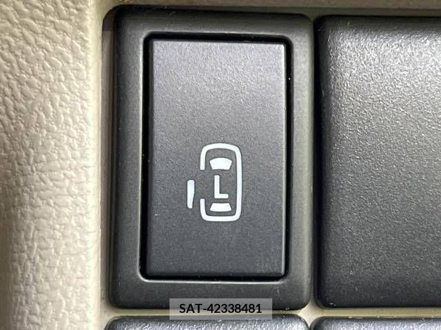 Nissan ROOX 2011-03 253917-4